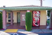 King's Rest Motel Hotels near Target