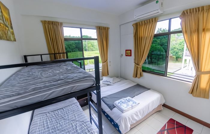 Poni Homestay