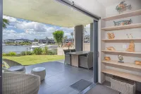 Sovereign Pier on the Waterways