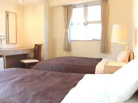 Hotel Livemax Budget Fuchu Annex Отели рядом с достопримечательностью «Токиоский университет иностранных исследований»