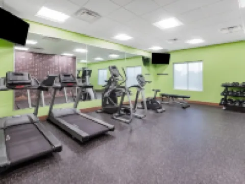 La Quinta Inn & Suites by Wyndham Jackson/Cape Girardeau Hotels in Cape Girardeau County