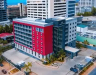 Crowne Plaza Dar ES Salaam Các khách sạn ở 