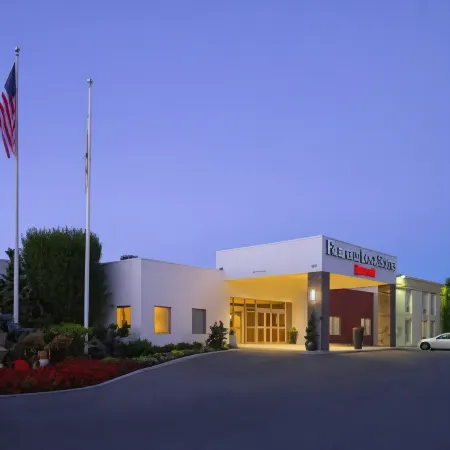 Fairfield Inn & Suites Paramus Отели в г. Бергенфилд