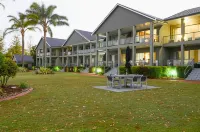 Moby Dick Waterfront Resort Motel Hotels in Yamba