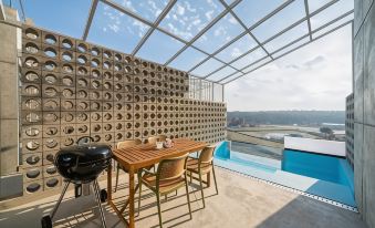Taean Oaten Pool Villa