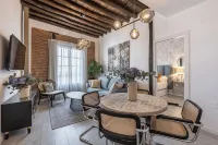 Apartamentos Puerta Elvira Suites 3000