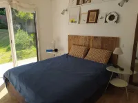 House with garden 5 min from the beach