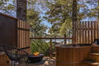 Mackenzie Beach Resort Hotels in Tofino