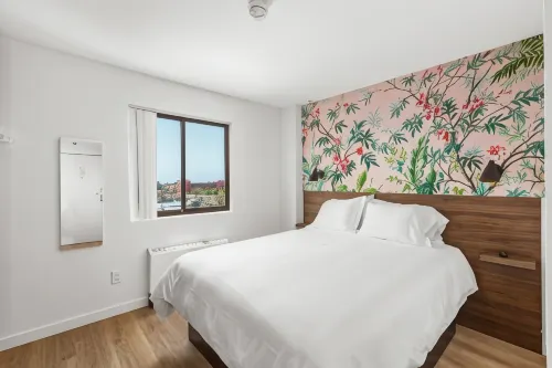 Uptown Inn by Vantaggio - Apartments