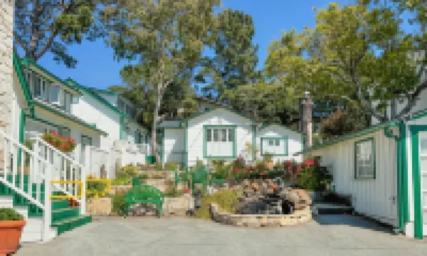 Carmel Green Lantern Inn