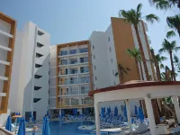 Captain Pier Hotel - Kolam Renang Peribadi