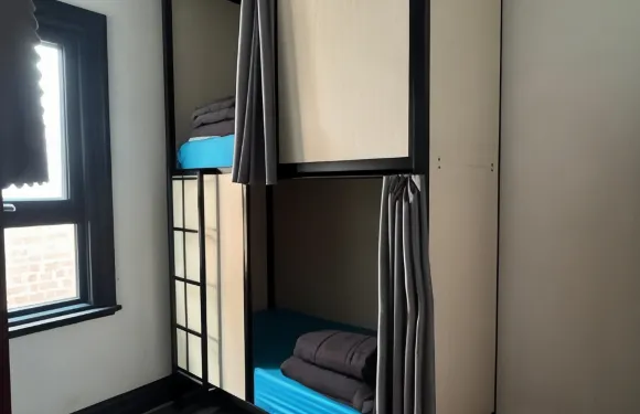 豪斯旅館