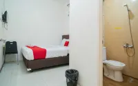 RedDoorz near Flyover Arjosari Malang