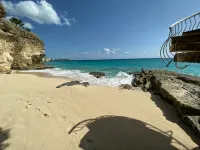 Rare Gem: 3-Bedroom with Direct Pool Access & Peloton Bike! - Beach