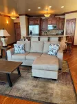Charming Boathouse studio in beautiful Benton, LA with AC!