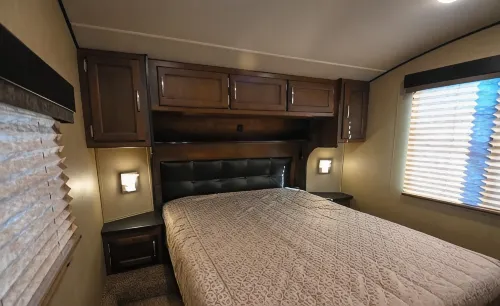 Charming Fifth Wheel Getaway in Tahlequah
