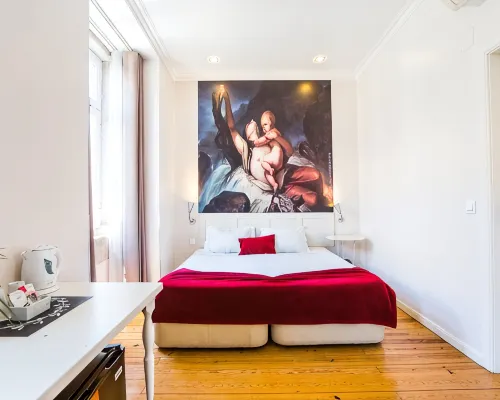 Lisbon Arsenal Suites Hotels near Chiado