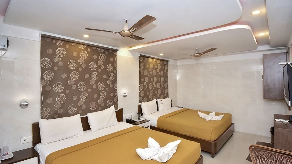 Sri Maharaja Residency