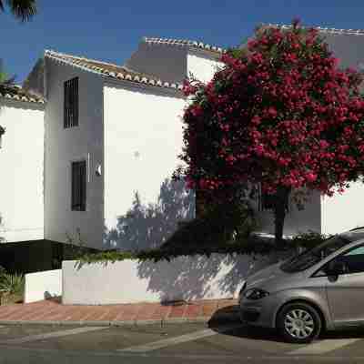 A 3 bedroom house in Oasis de Capistrano with sea view. Hotel Exterior