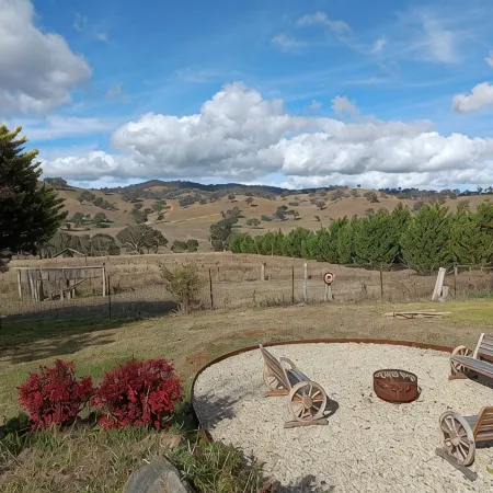Willow Downs, Rustic Farm Stay