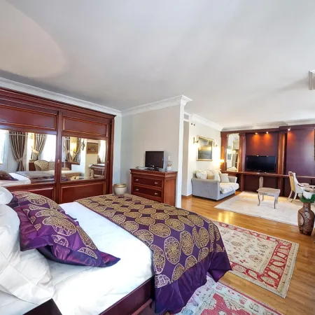 DİLHAYAT KALFA HOTEL