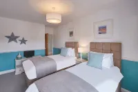 Host & Stay | Austen House - Villas