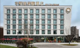 HA Up Hotel