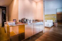 SO/ Saint Petersburg Hotel - ที่มีสระว่ายน้ำ