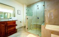 LAKE ARENAL VIEWS NEW CONDO 1B/1 B FULL KITCHEN - Wifi
