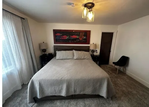 Spacious 3-bedroom apartment in beautiful downtown Ketchikan