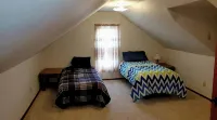 Sunset View beautiful quiet country 2-bedroom