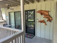 Relax and Unwind at This Cozy 2-Bedroom First Floor Condo in Edisto Beach.