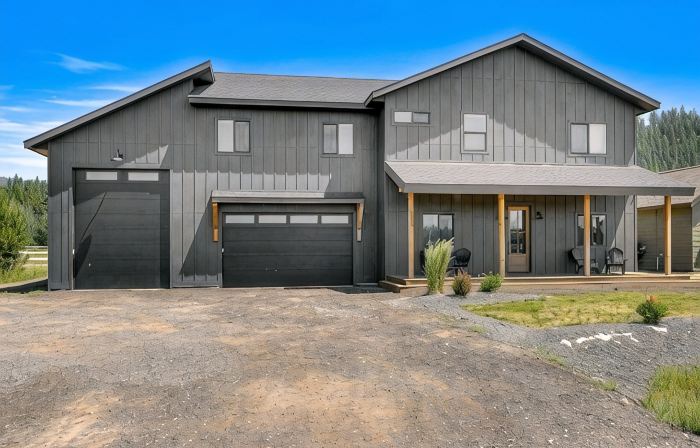 Three Primary Suites: Family and Dog Friendly