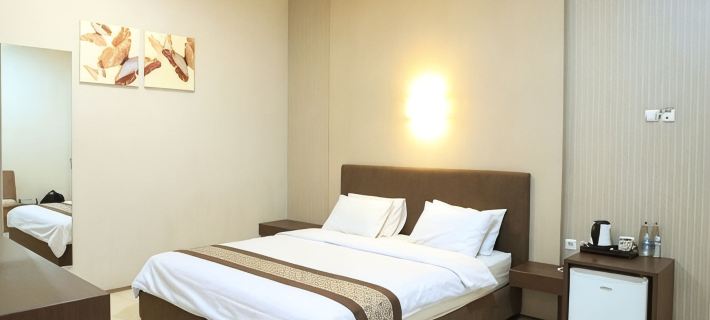 Feliz GH Hotels in Wonocolo