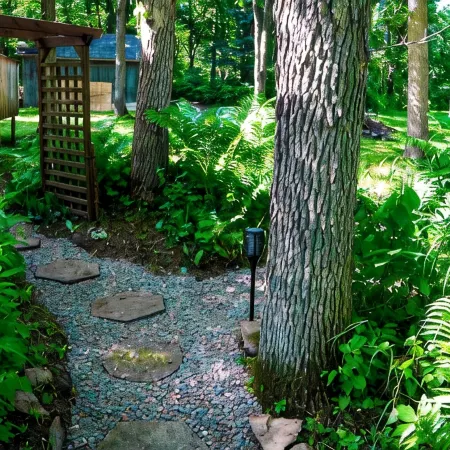 Private Cabin - 5 acres - near Hinckley Casino!