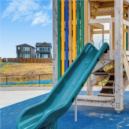 Kay Homes | Lakeview Haven – Walk to Park, 4 Mins to Restaurants, Shops & Cinema