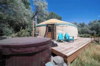 High Desert Yurt - Apartments