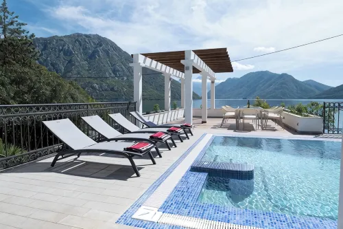 4-bedroom villa in wonderful Strp, Kotor with WiFi, fitness room - Villas