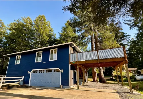 Willow Creek in the Redwoods - 4-Star