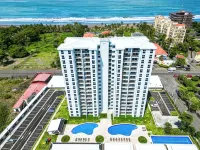 Across from Jacó Beach / 8th Floor Mountain View