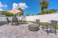3-bedroom/2Bathroom House with Parking, High Speed WiFi and Large Outdoor Patio - 4つ星