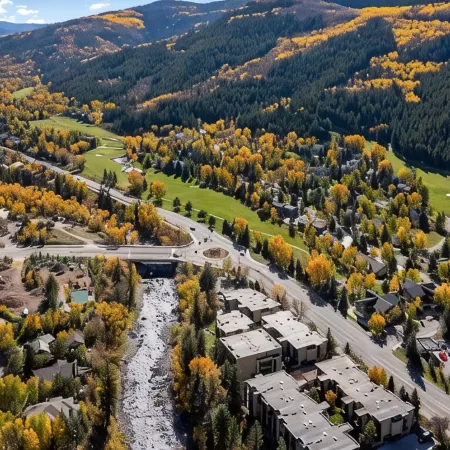 Riverfront 2BR2BA Condo. Sauna, Pool & Hot Tub. Minutes to Vail & Beaver Creek.