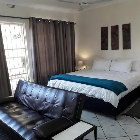 Protea Park Self Catering Guesthouse Hotels in Rustenburg