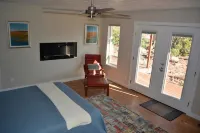 4-bedroom house in tranquil Torrey with WiFi, AC. Enjoy a peaceful getaway! - 4-Star
