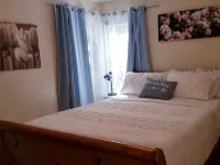 2 Bedroom Hideaway by Discovery Park, Families, Couples, Solo Stays Hotels near West Point Lighthouse