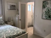 Gorgeous Beachy Chic Condo in Key Biscayne, FL Hotels in Key Biscayne