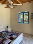 Mikros Pyrgos: All-season Getaway, Private Pool, Fabulous Sea &  Mountain Views - Mountain view