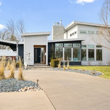 The LUXE Of Peoria! 6000sqf! Unbelievable pool!