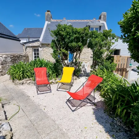 Real Fisherman's house, Close to beach, port and windsurfing Hotels in Penmarch