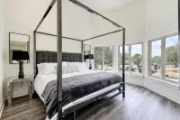 9000 Sqft Estate/Pickleball/Basketball/Pool/HotTub/9 Bdrm/8 Bath/23Beds/Sleeps35 - 5-Star